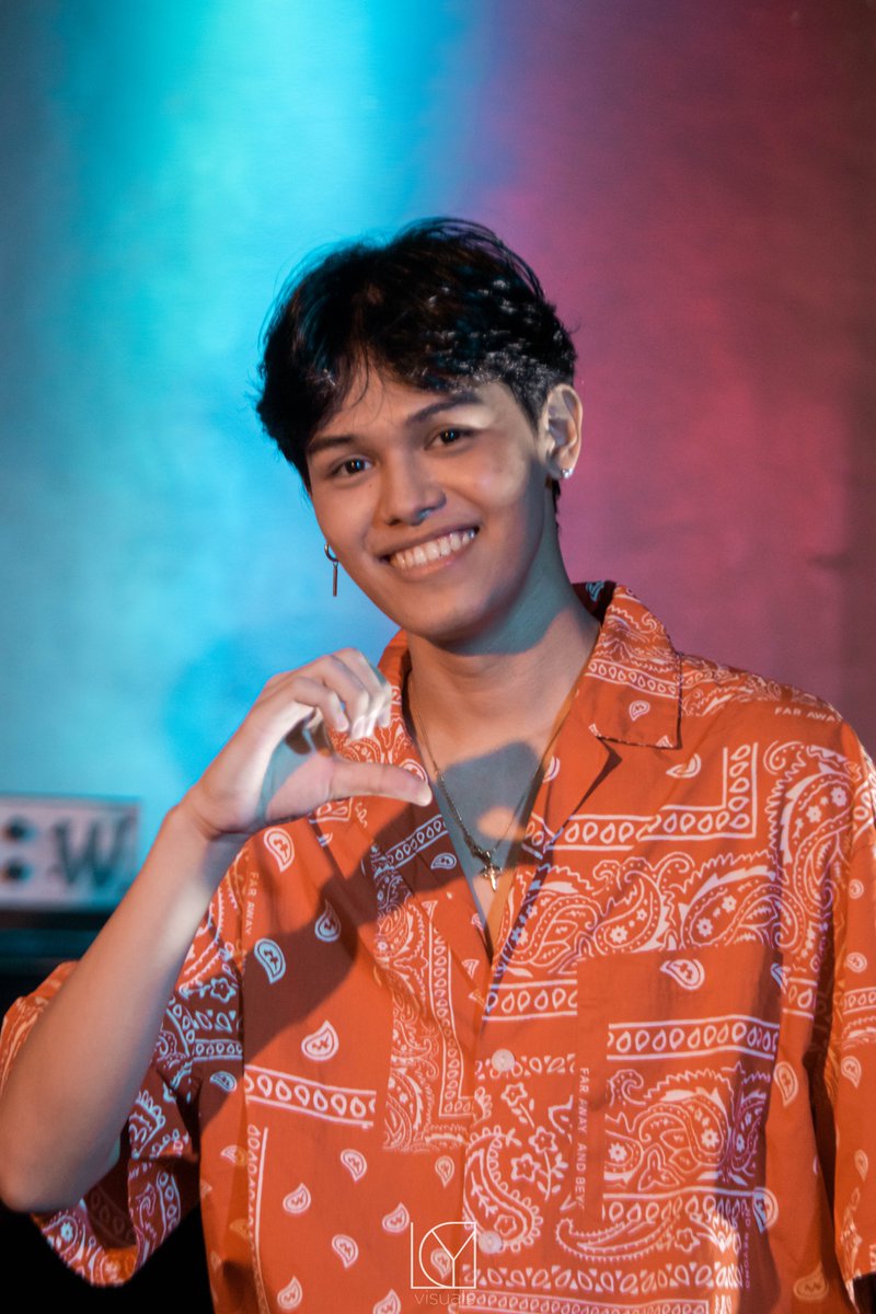 LydVisuals's tweet photo. [08'20'22] 76 Bistro Anonas 
Alamat Gig 
Alamat RJI
@Official_ALAMAT  @ALAMAT_members  

#ILYILY #ALAMAT #PPOP #PPOPRISE #AlamatILYILY  #ALAMAT_RJI #ALAMATGig2 https://t.co/LJg1H18VQ3