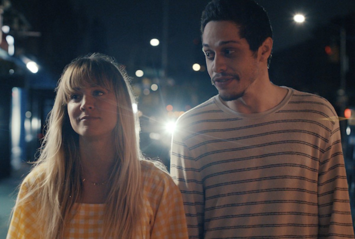 ARRIRental's tweet photo. Peacock’s new film, “Meet Cute,” will be released on September 21. The time-travel rom-com was captured by cinematographer John Matysiak with the #ALEXAMiniLF and ARRI Rental’s exclusive #DNALF lenses.
📷: @peacocktv https://t.co/mzr4JBQLR2