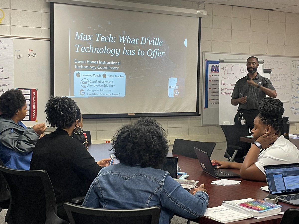 JouetDaniels's tweet photo. Our first campus Lunch n’ Learn was a HUGE success!!!! Our Byrd teachers SHOWED UP for PD during “their time” and got some great insights from our ITC Devin Hanes!!! @Byrd_Middle #SupportTeachers #InstructionalCoach #ProfessionalLearners #ByrdCulture https://t.co/WYEhfAnEMp