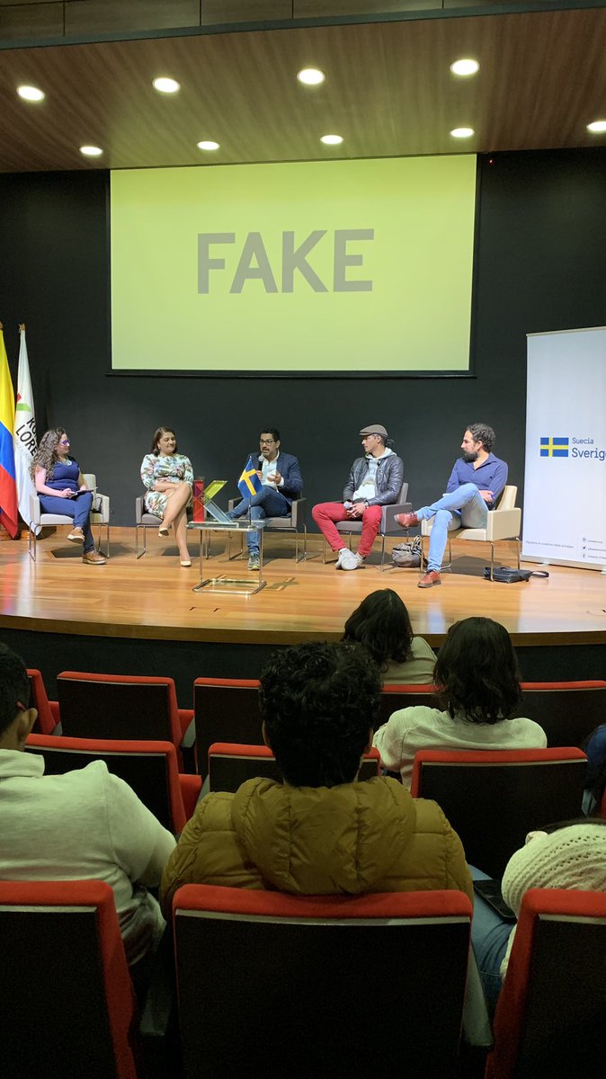 ukonradlorenz's tweet photo. A esta hora nos encontramos en el Conversatorio #FakeVsFact: la educación frente a la desinformación, junto con @SwedeninCOL @FLIP_org 
🧐Conéctate a la transmisión: https://t.co/RP0xamFUL8 https://t.co/dmBcmubmvt