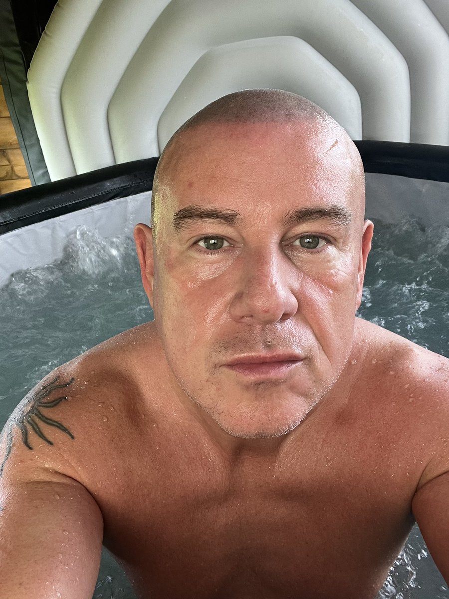 colinbruce007's tweet photo. Last bubble in the tub before I need a mortgage to run it :( https://t.co/MDBtPj8rtR