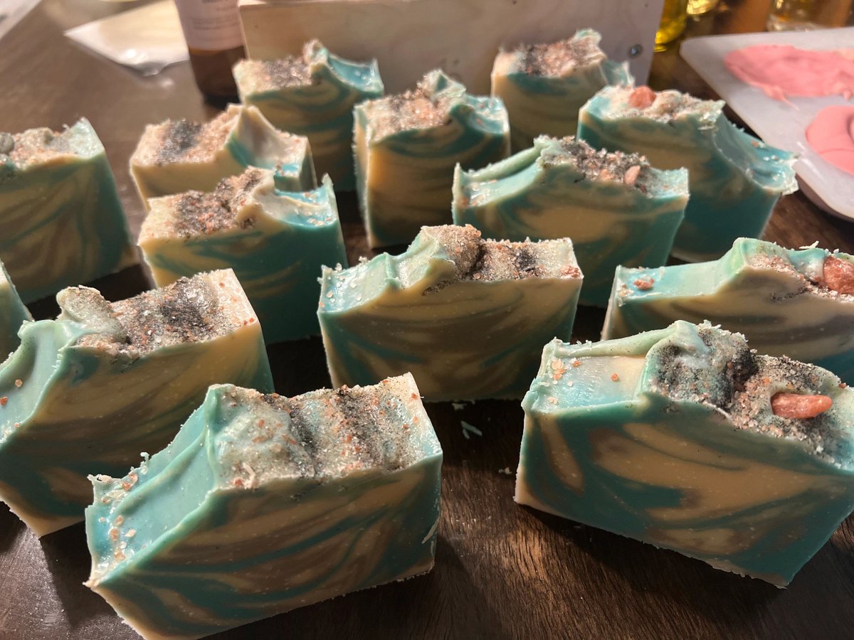 soapisalyesj's tweet image. Find us at a market near you! More information coming soon!
#spookyseason #happyhalloween #brambleon #ocean #beach #summer #bathproducts #handmade #bubblebars #naturalsoap

soapisalye.com/shop/ols/produ…