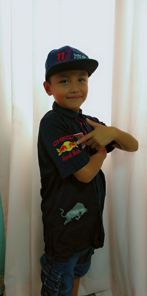 estrada1503's tweet photo. @SChecoPerez quiero comentarte que el día viernes 26 de agosto es cumpleaños de mi hijo IKER ESTRADA y te busco por este medio para saber si pudiera tener un video tuyo enviándole una felicitación te seguimos en cada carrera y seria un regalo muy padre para el por favor 🙏 https://t.co/76bCDZfnK1