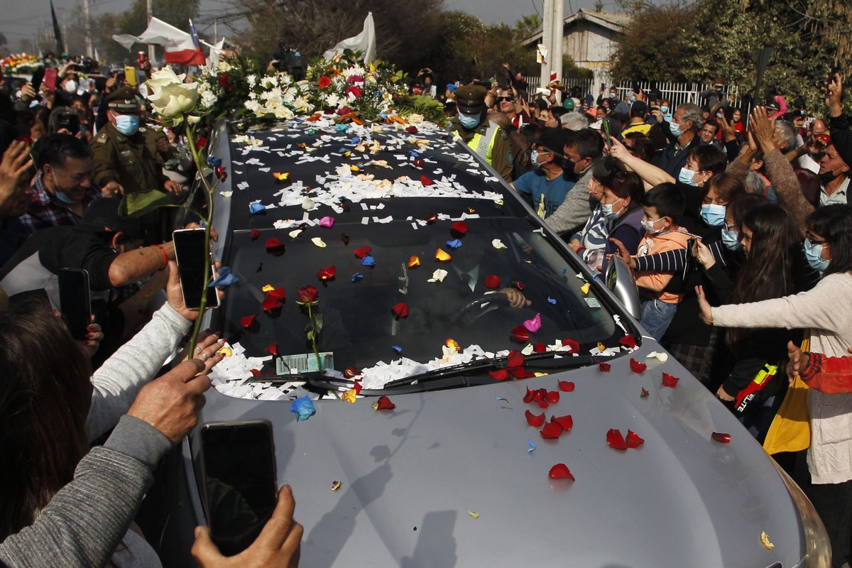 Funeral Zalo Reyes en Conchali Dragomir Yankovic/Aton Chile @PublimetroChile @24HorasTVN @Cooperativa @Emol @ElMercurio_cl #ZaloReyes