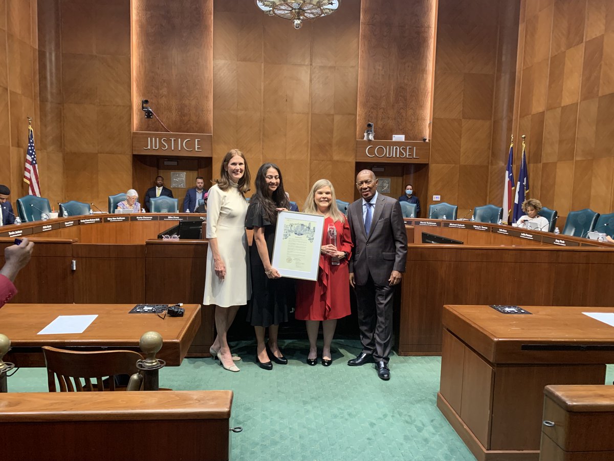 HouParking's tweet photo. Today is declared ParkHouston Day by the @HoustonTX . @houmayor presented a proclamation to the team for their international recognition as the @IPMInow Parking Organization of the year and for the service provided to Houstonians. #knowparking #mobility #transportation #IPMI https://t.co/yqe9u2A4DK