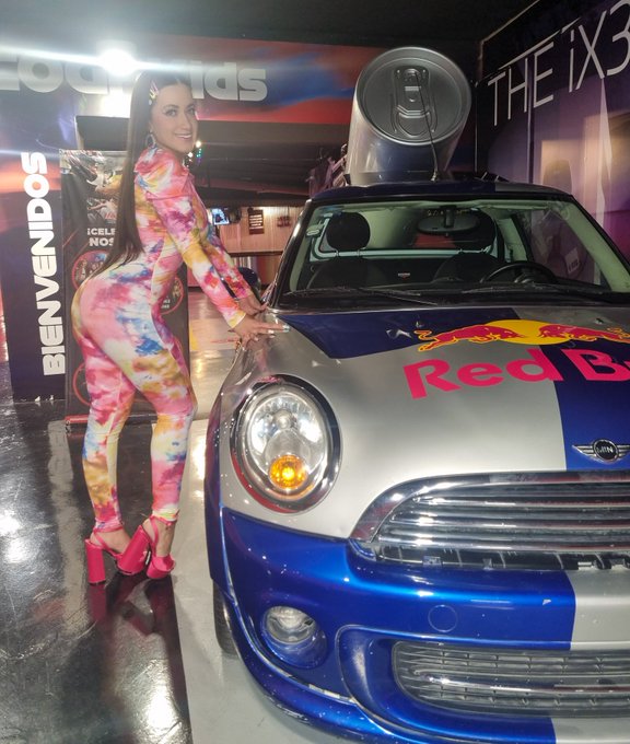 Watch Selene 🌙's leaked NSFW photo on TwXstars