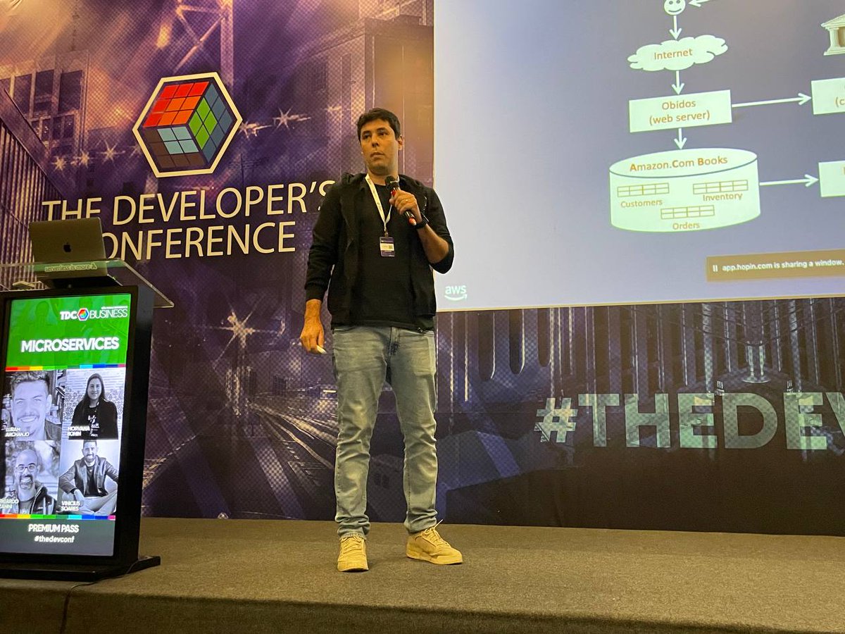 Morvana Bonin tweet media