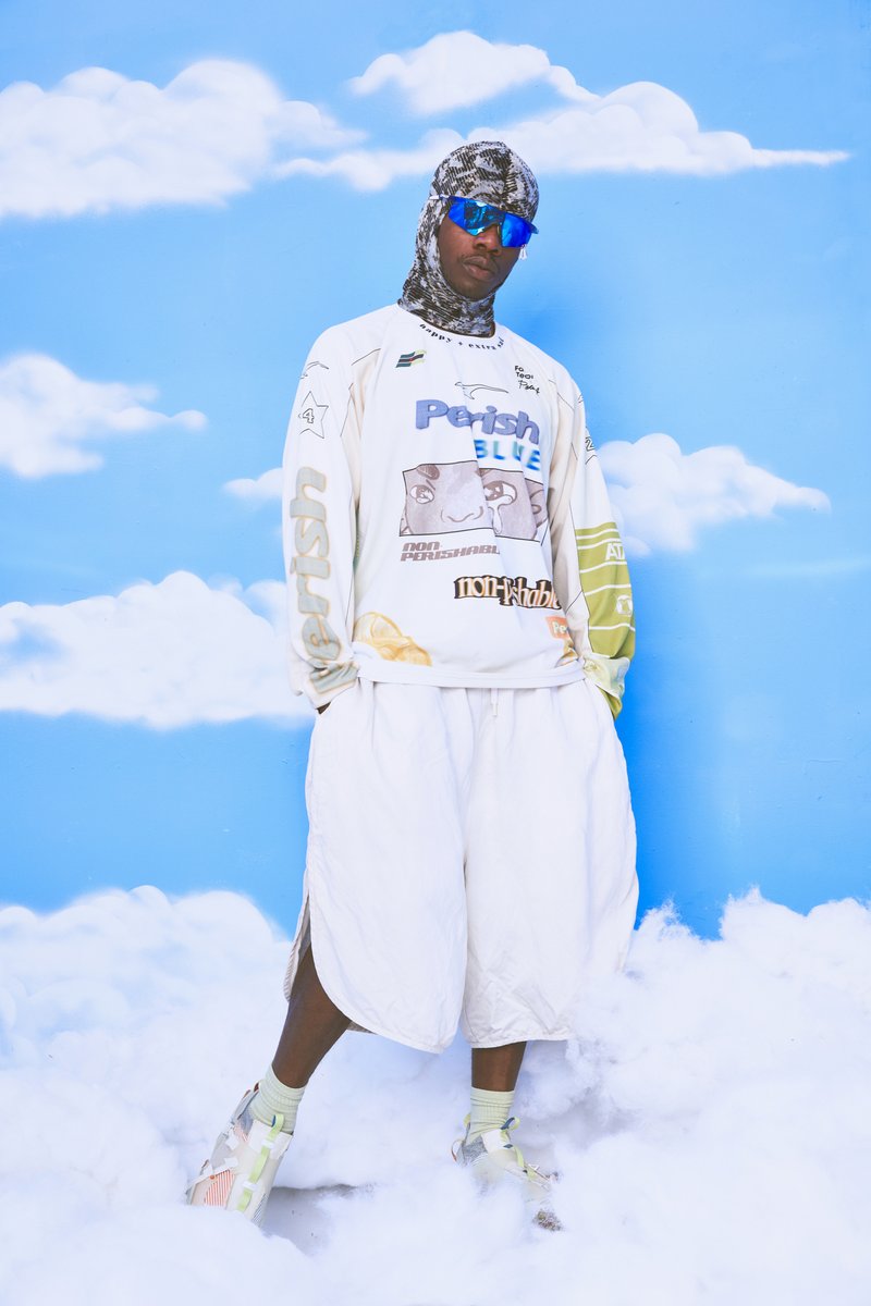 tobilou's tweet photo. https://t.co/YqBBnl10Re
