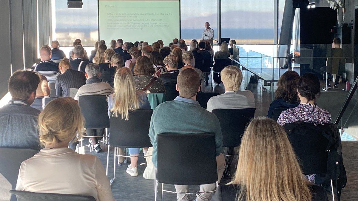 Hard work - and now some time to relax and enjoy the Nordic spirit (den nordiska anden 🦆)
#nsm2022Iceland