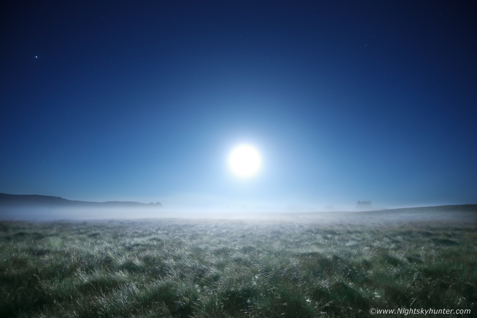 martinastro2005's tweet photo. Full moon, Jupiter and moonlit mist near Davagh Forest Aug 11th. https://t.co/19Wt2BjIl1 #davagh https://t.co/IsrHz6JTWa
