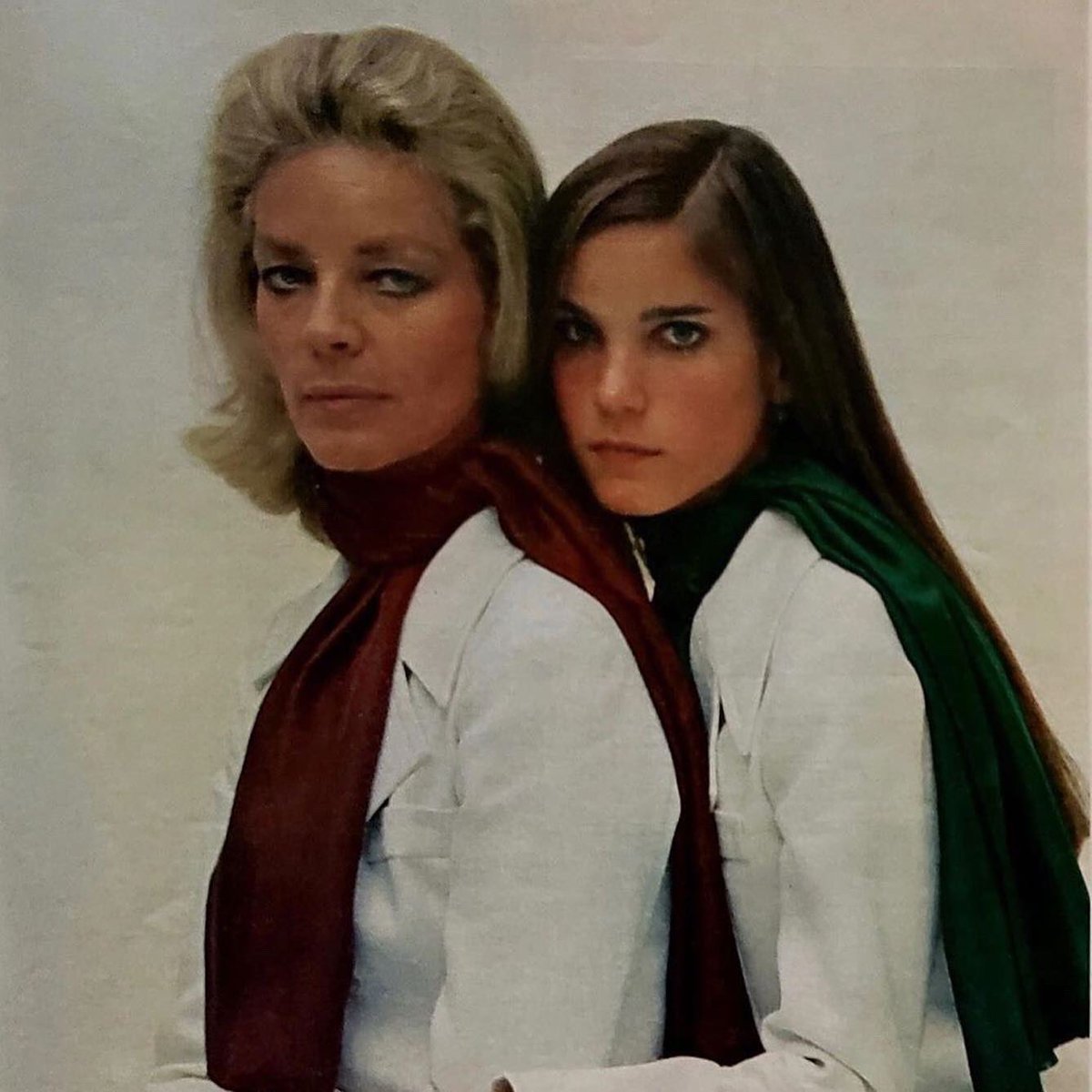 HumphreyBogart's tweet image. Please join us in wishing Leslie Bogart, daughter of Humphrey Bogart and Lauren Bacall, a very happy 70th birthday! 🎉😍❤️