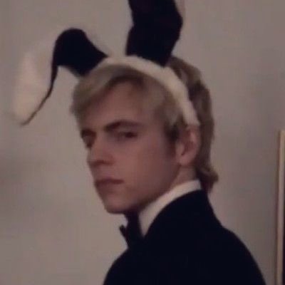 the bunny ears were a power move .