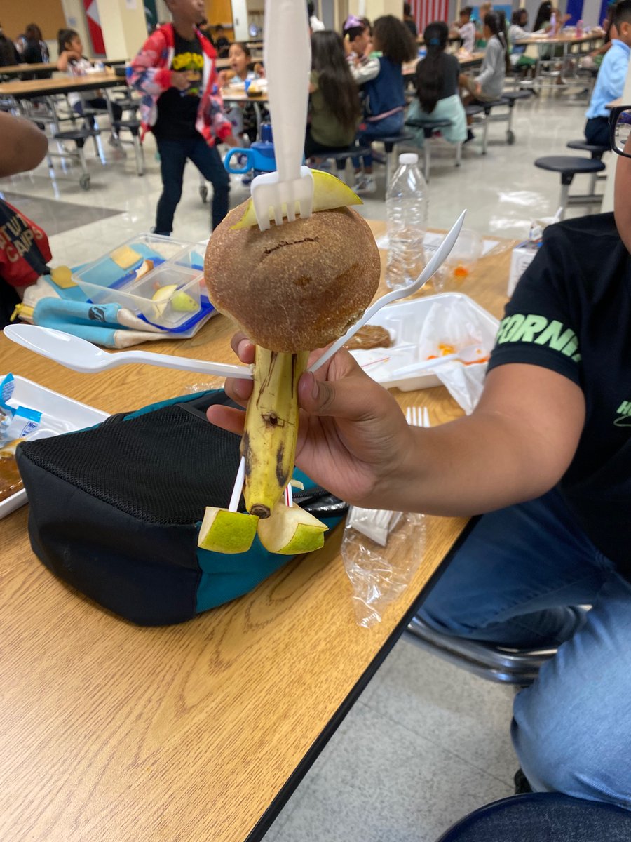 What wonders our students minds can create when we let their imaginations run organizably wild!!! Today during lunch they invented “Food-bots”…
#SECSTRONG #FCS_SEC <a href="/hapevillehawks/">HapevilleHawks</a>  @HapevillePrin  <a href="/FCS_SEC/">FCS SEC</a>     <a href="/FCSSuptLooney/">Dr. Mike Looney (Official Acct)</a>  <a href="/FultonCoSchools/">FultonCountySchools</a>  @MsBuffington1   <a href="/dlstupfer/">Deanna Stupfer-Richardson</a>