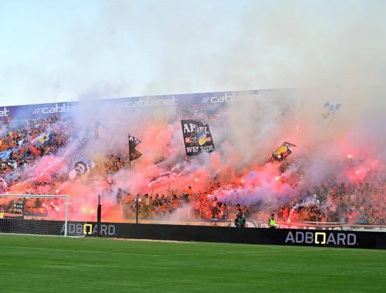 13000 λαο σε επαναληπτικο του 3-0 και 2 παστελια ο τεραστιος κοσμος που μονος του ως το 25…Αρρωστημενες καταστασεις…Τιποτε αλλο μονο ΣΕΒΑΣΜΟΣ