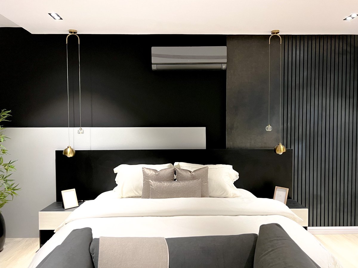 deolababalola's tweet photo. Master bedroom at #ProjectOS 🔥🔥🔥 by yours truly 😌 follow us on IG @interiordecorbyhom https://t.co/NVCIQvLI5E