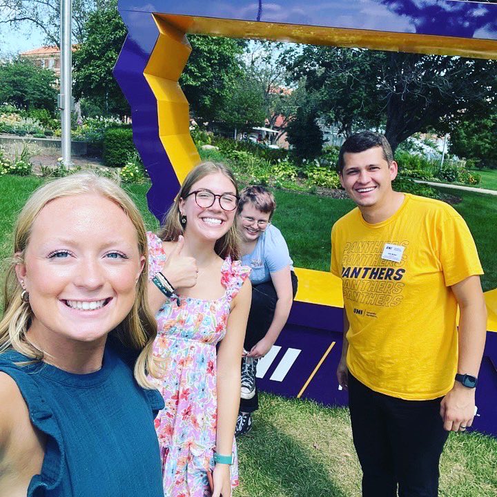 CF_CAPSEdu's tweet photo. First Day CAPS Edu @northern_iowa @coe_uni photo shoot complete! Associates had fun working in teams with a @goosechaseedu scavenger hunt! Ready for the semester! Letβs do this! #cfschoolsfirstday #everystudenteveryday #1UNI #makingprofessionals https://t.co/zSU3qjOgrl