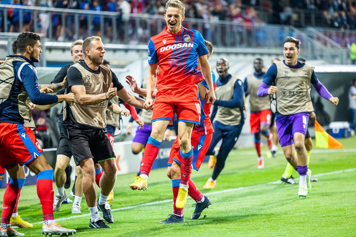 fcviktorkaplzen's tweet photo. KOPI GÓL 🔥

#PLZQAR https://t.co/YXWRyGcbJL