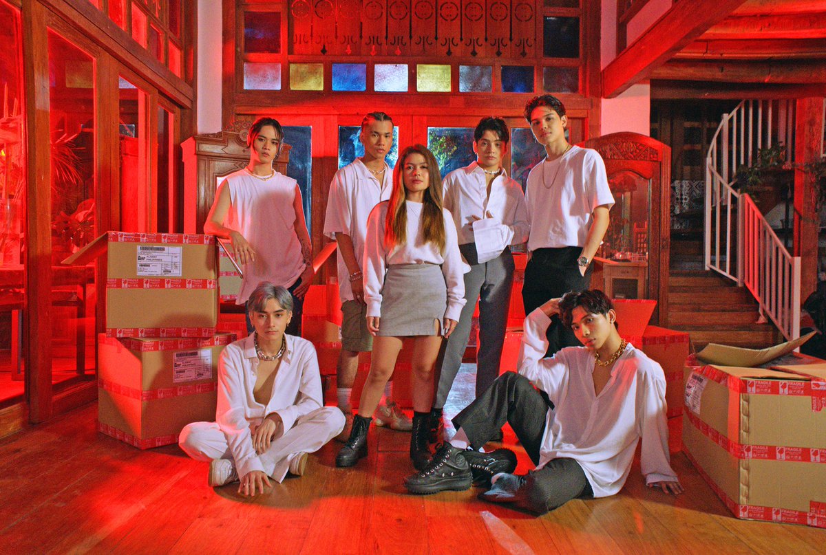 AlamatRadioTeam's tweet photo. ⭐️Daily Magiliw Tasks⭐️ 

1. Stream and Share #AlamatILYILY Music Video
🎶https://t.co/ds4tglUGxc 

Spotify: 
🎶https://t.co/mMZrldUflD 

2. Vote on MYX:
https://t.co/19cAKQDeVJ 

3.  Use tags &amp; share! 

@Official_ALAMAT #ALAMAT https://t.co/t9SxpPP5Ab