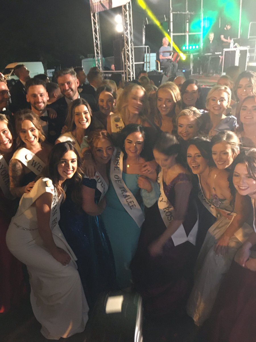 radiokerry's tweet photo. Denny Street welcomes this years #RoseofTralee https://t.co/LQasJw3XsL