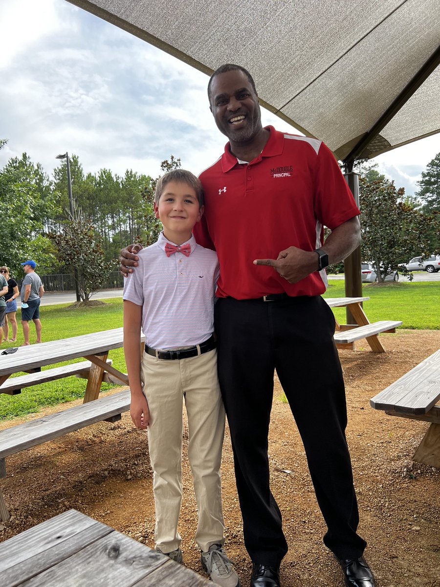 ChrisHorne413's tweet photo. The C &amp; L McDougle Middle School families represented by showing up to meet their new principal! Shoutout to the staff members that also came out to meet families! #Mustang4Life #FabulousFamilies #Grateful #StrongStaff https://t.co/MdSgSNMfo7