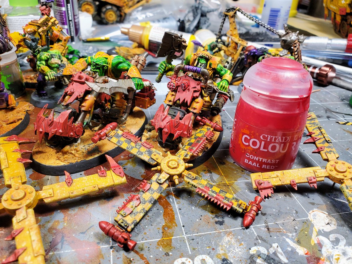 #hobbystreak day 213; added saturation and color separation to a lot of the red in my army with more contrast glazing