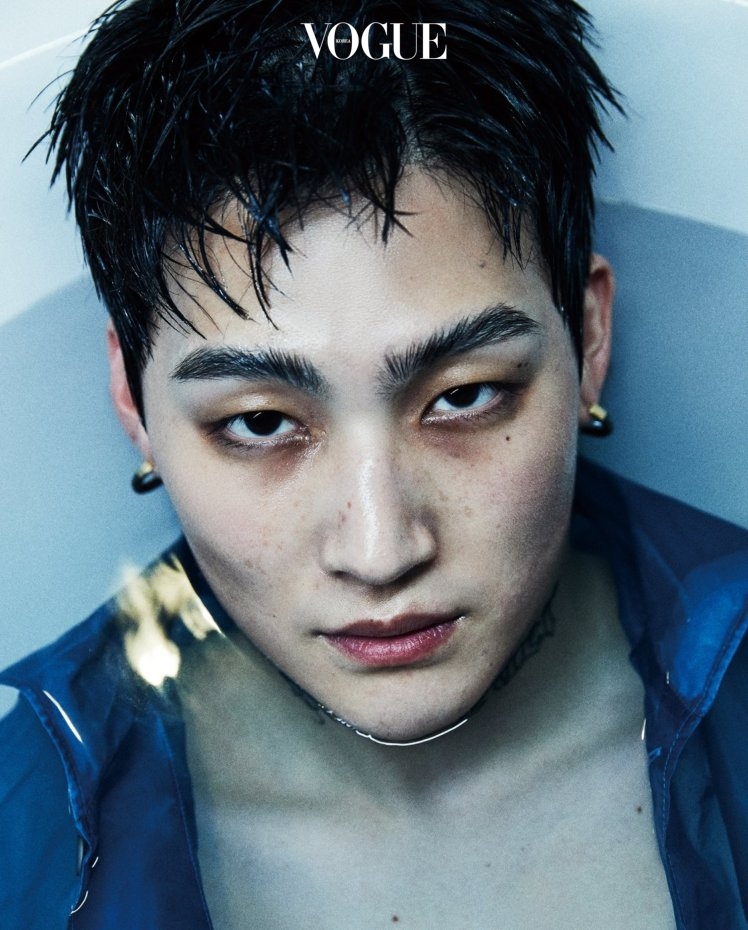 VogueKorea's tweet photo. "무엇보다 '좋은 음악'을 하는 게 가장 중요하다고 생각하게 됐죠."

제이비의 음악적 자아는 제이비입니다. 갓세븐과 데프로 구분할 수 없죠. 다른 누구도 아닌 제이비의 이야기, 지금 링크에서 만나보세요. 

▶️https://t.co/IoPRJQqKur

#제이비 #JAYB @jaybnow_hr #보그코리아 #VOGUEKOREA https://t.co/67EGbDXg3e