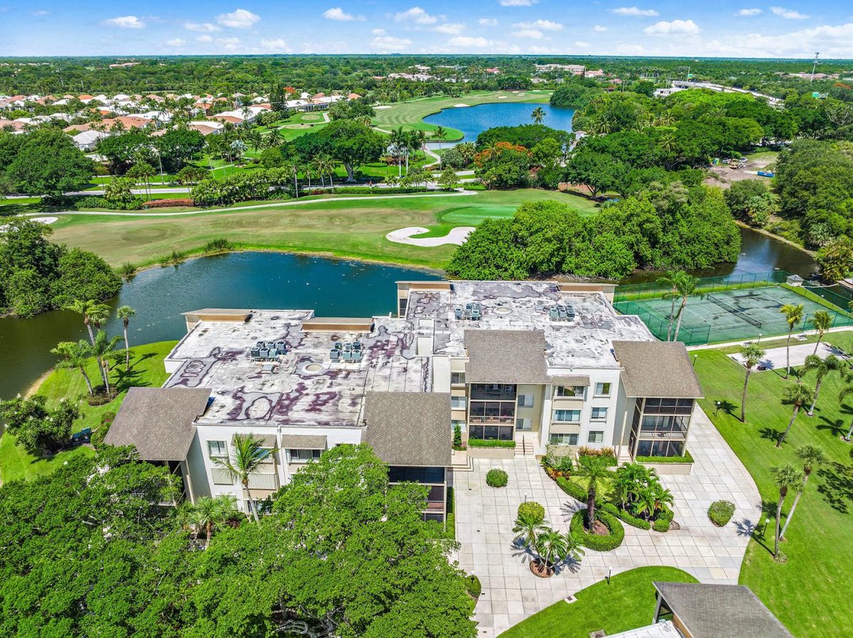 golfpropertycom's tweet photo. ⛳BallenIsles Country Club
📍Palm Beach Gardens, FL
▶️ https://t.co/WRoSB1CV3I
#palmbeach #golfproperty #realestatemarket https://t.co/Ar9tJYfufG