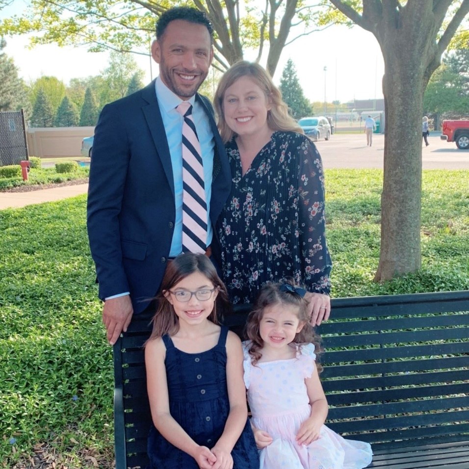 grizalumni's tweet photo. Congratulations to Anthony Osborne '09 on being hired as the new principal of the Perry Township Education Center. #FCalumni https://t.co/a0mQOnS5Yz