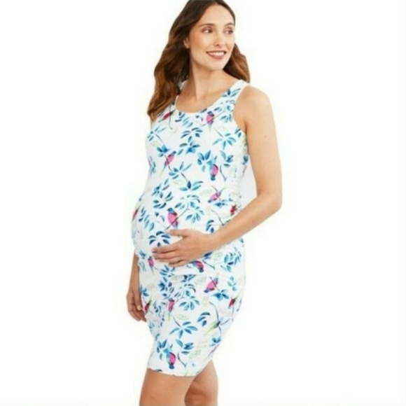 Stm89433102's tweet photo. So good I had to share! Check out all the items I'm loving on @Poshmarkapp #poshmark #fashion #style #shopmycloset #asosmaternity #motherhood #ohbabybymotherhood: https://t.co/gdYX3IGE3Z https://t.co/QMjjTCUV3D