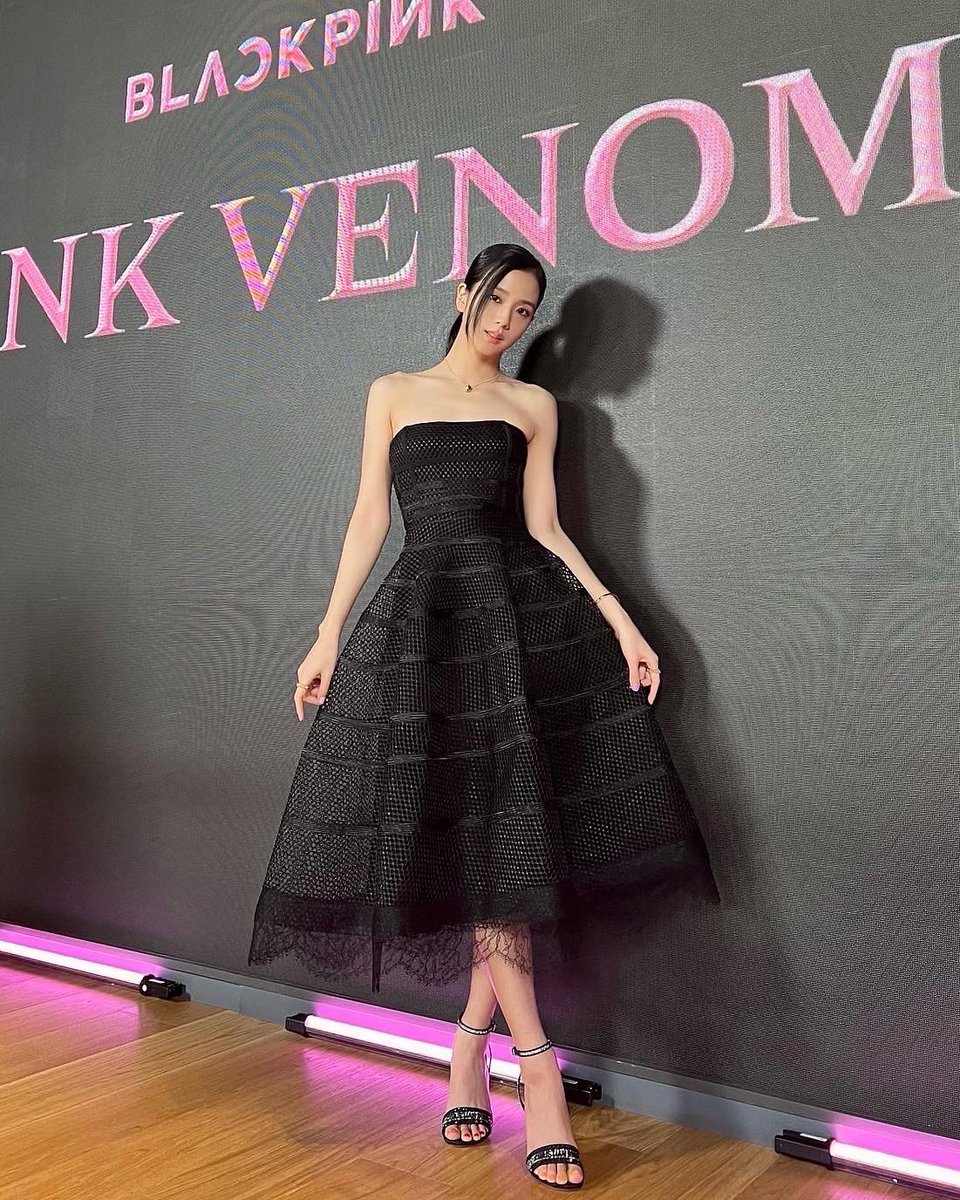 CoutureCandy1's tweet photo. The Dior Ambassador everyone! ✨😍

Achieve Jisoo's look for the release event of the Pre-Release Single 'Pink Venom with Couture Candy's dresses! @ygofficialblink @BLACKPINK https://t.co/125kZkTQdK