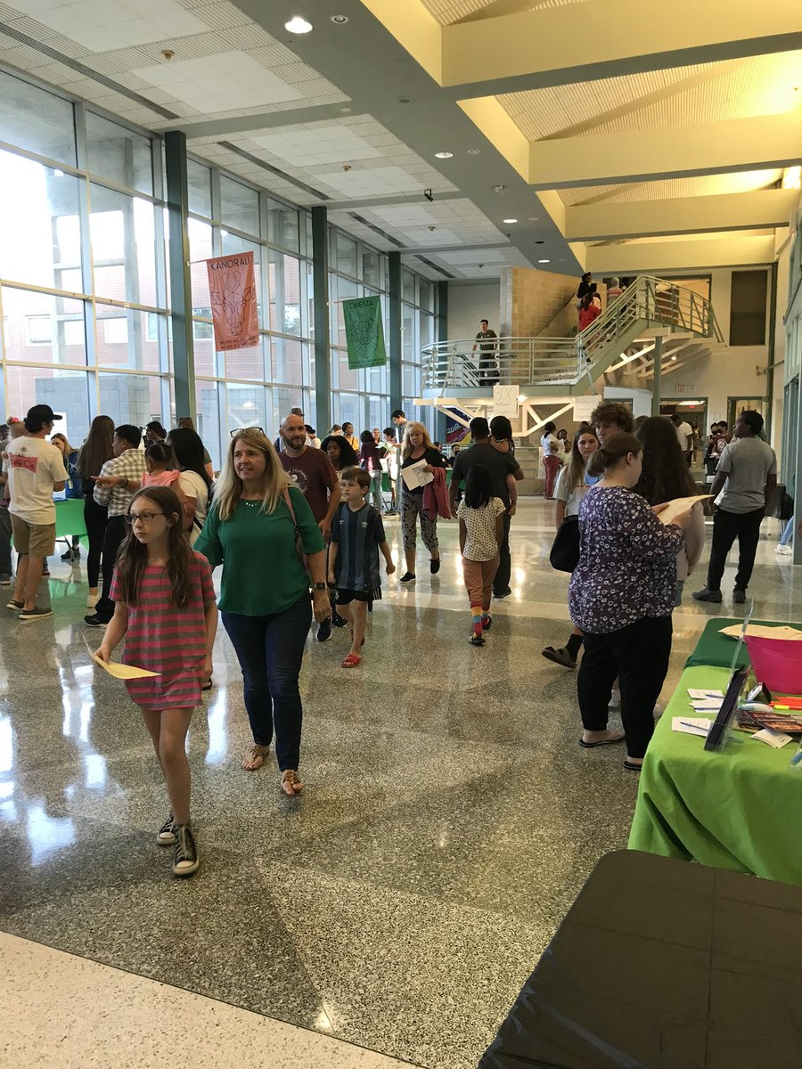 SWMiddleCowboys's tweet photo. Had a great turnout for Open House! Loved seeing our families! Thank you SWMS Family! We are going to have a GREAT year!
@AC_Armond
#SWMSStrong
#Thepowerwithin
#WeAreSouthwest https://t.co/QLLqc0xIdh