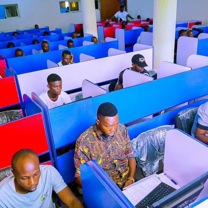 DeltaStateMST's tweet photo. The day 2 of the Computer Based Test (CBT) exercise for the 2022 applicants of the Delta State ICT-YEP, under the Ministry of Science and Technology, Asaba, has successfully come to an end today. The exercise took place at the Delta State Library, along Mariam Banbangida Way https://t.co/49m7qyfHe9