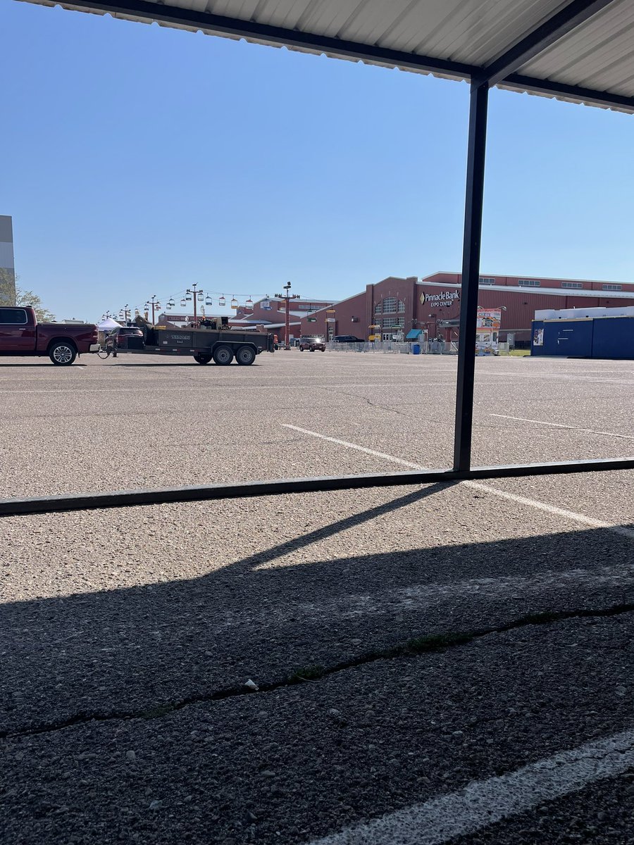 bigmollz's tweet photo. It’s that time of year again! #nestatefair #statefairsetup #myntvnews #ntvnews @NTVNEWS https://t.co/yXVlK3Ymph