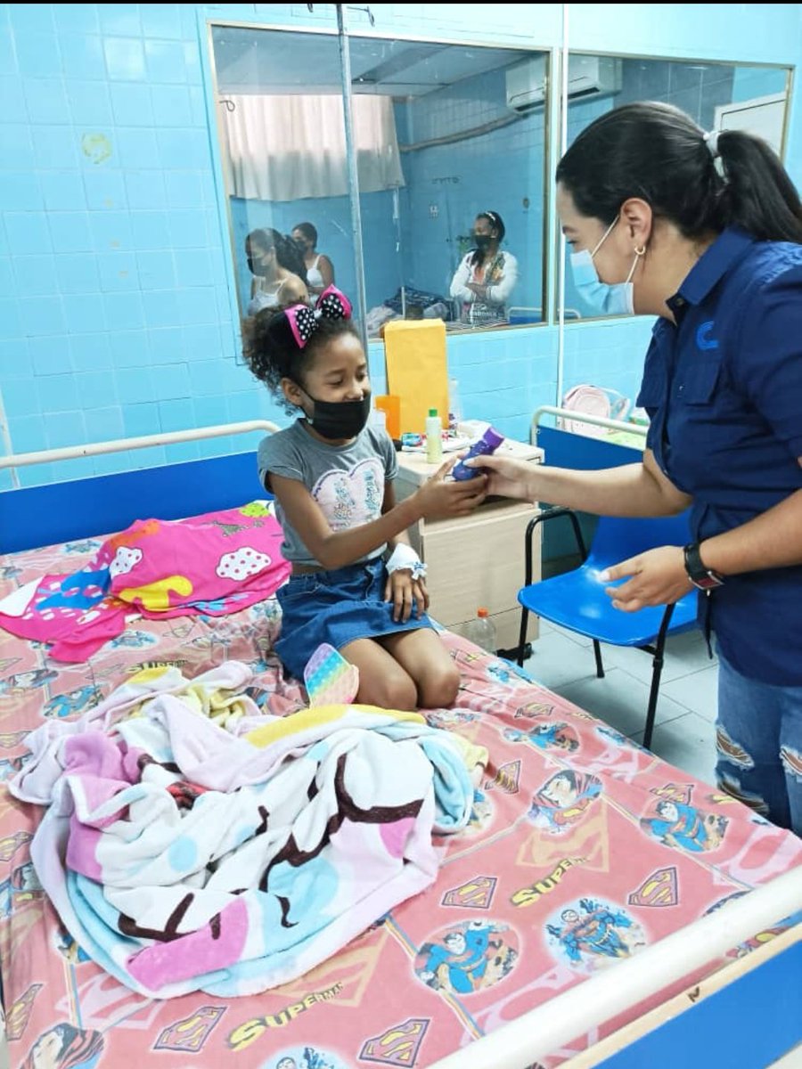 CAUSIBO's tweet photo. @CAUSIBO en alianza con el Seguro social, entregó juguetes a niños en el hospital Elias Toro. @ancahoven @IMileidy @Ramlopez2010 @Somosivss @sudeca_ve @atausibo https://t.co/f0UQBFlmJY