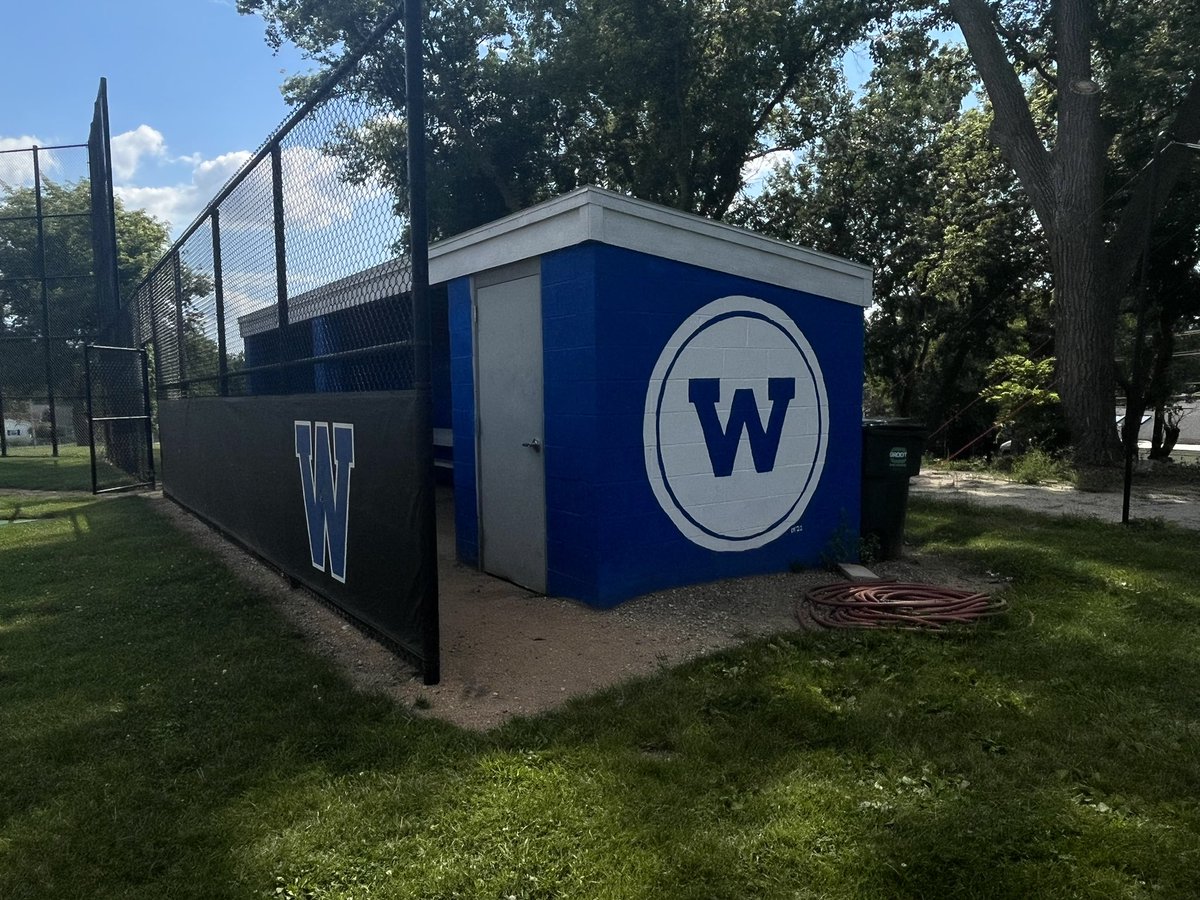 The softball dugout painting is done and they look amazing!!!!  Thanks to all that helped but especially to Sophia Raymond for putting the finishing touches on the end of each dugout.