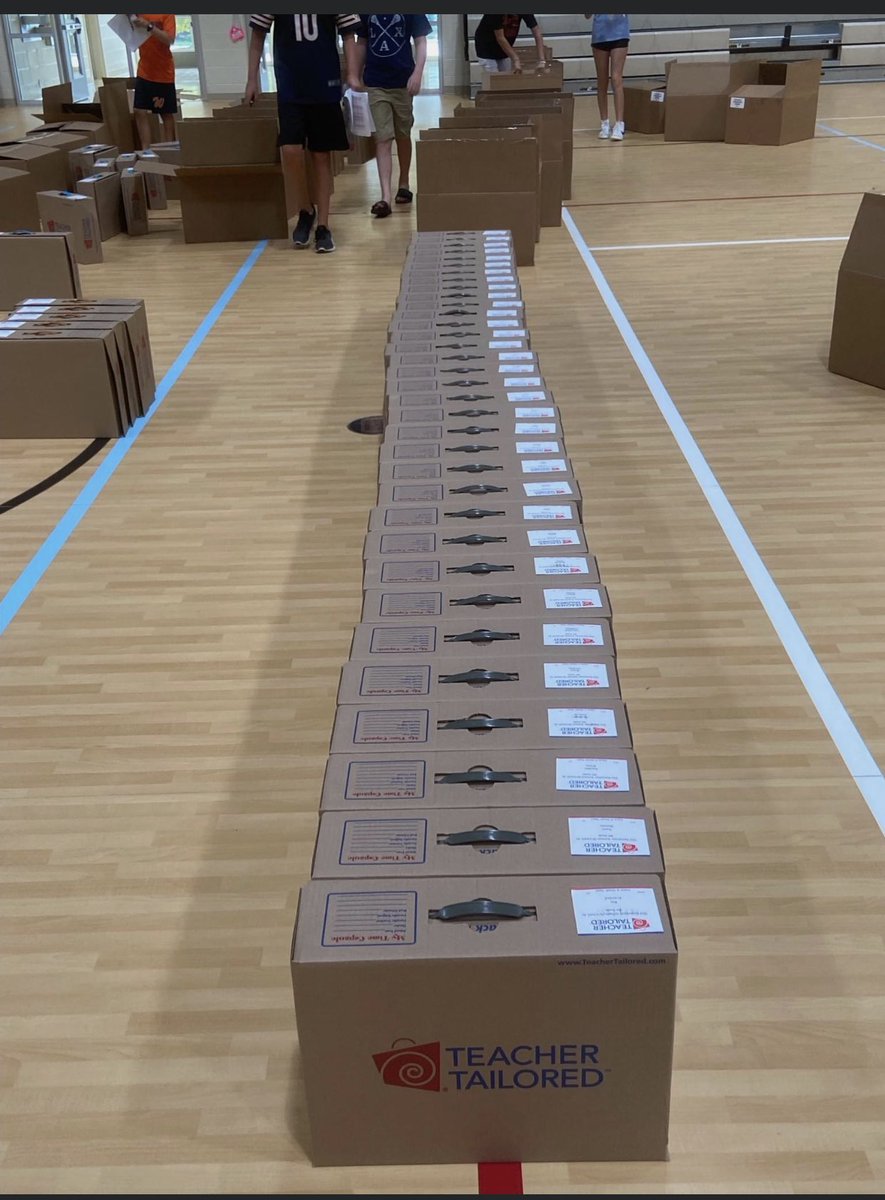 BrickellPTA's tweet photo. School supply kits are in! @BrickellAcademy. Elementary students will find theirs in their classroom. Middle school students can pick their supply kits up at #RisingTides tomorrow or Orientation on Sept 1st. #ODSPTA https://t.co/cfvNxyttyl