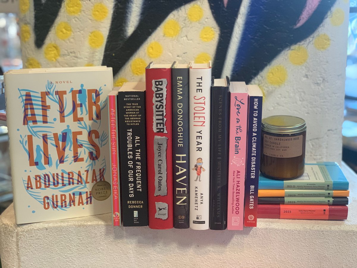 POWERHOUSEArena's tweet photo. This week's fantastic batch of new and new to paperback releases! Pick up your copies today!
#afterlives #afterthesun #allthefrequenttroublesofourdays #babysitter #haven #thestolenyear #scenesfrommylife #loveonthebrain #howtoavoidaclimatedisaster #shoplocal https://t.co/V0aUUFCvUn