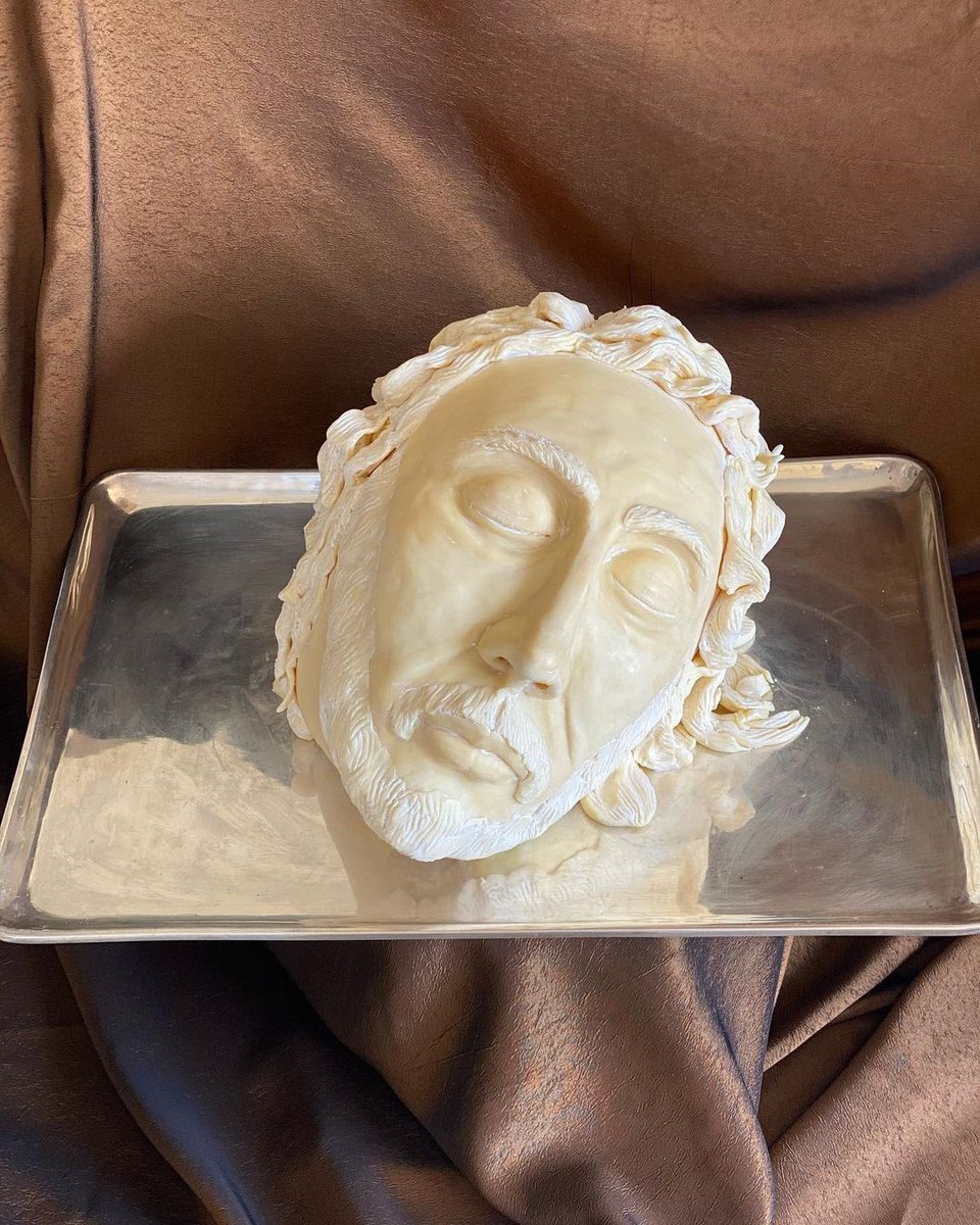 elzasoprano's tweet photo. In anticipation of my role debut as Salome, this fall at the @operadeparis, I thought I’d have a little fun and bake a cake-head of you know who. https://t.co/JFUPfD6LC7