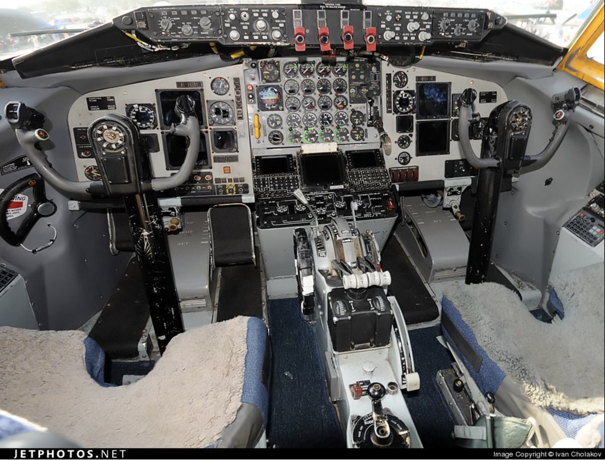 TheSnoopySnoop's tweet photo. Operating over Tillamook from Fairchild AFB at 25,00ft is KC-135 Stratotanker #AE0380 57-1454 USAF @92ARW @141AR
#haveglass #AvGeek #planespotting #milair #airtanker https://t.co/dF7vXSysql