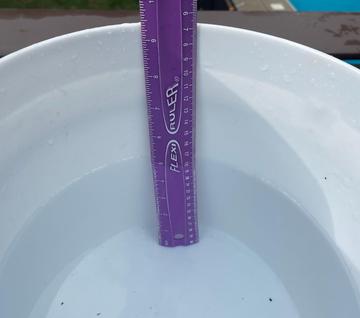 jlach64's tweet photo. Unofficial 5" in Norton just today.  @ericfisher @WX1BOX @7News https://t.co/y8zu3ohHDC
