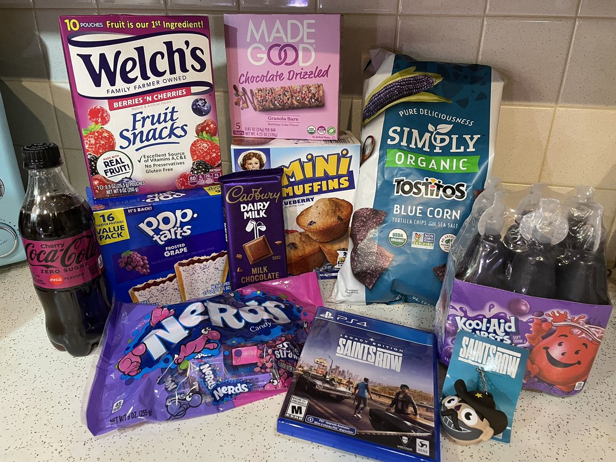 missvideodame's tweet photo. @SaintsRow Got my purple snacks and I’m ready to game!! 😈💜 https://t.co/MgkkpNEm9e