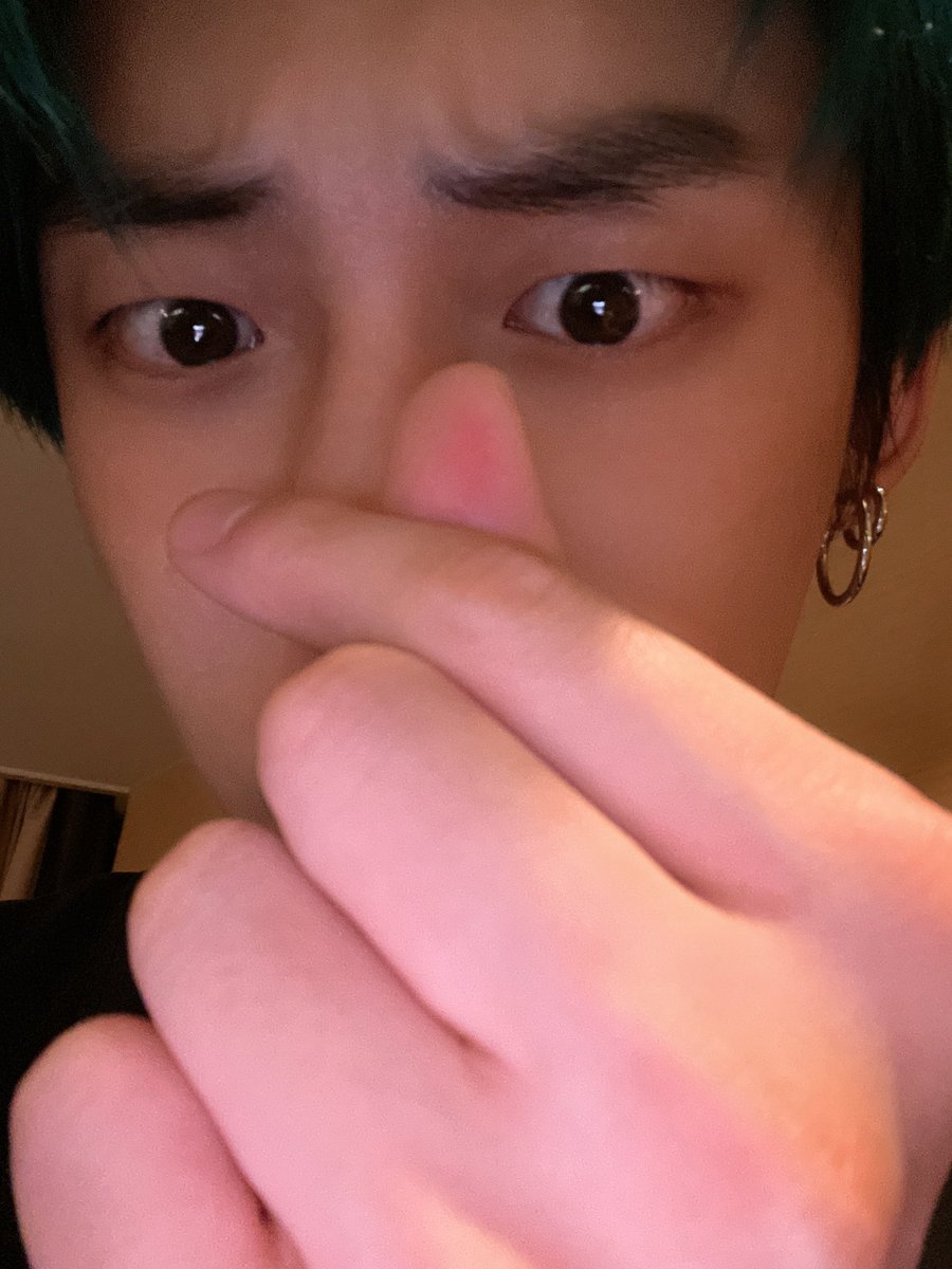 meowchieves's tweet image. 'you will take my love, take it!!!!' *aggressively*