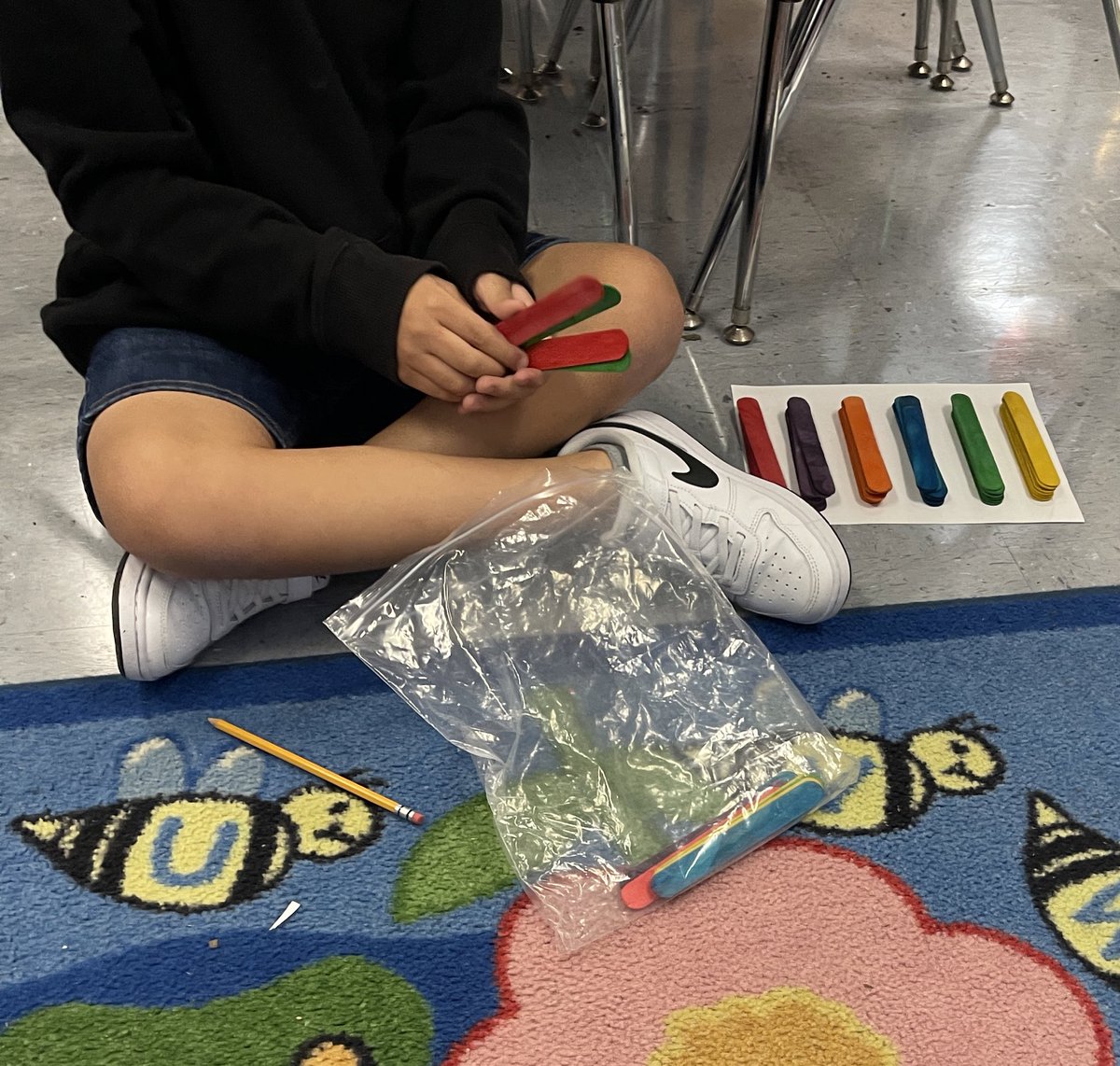 LaurenPalos's tweet image. Nothing looks or sounds quite like #countingcollections in action! ❤️ 🎉 Woohoo for engaging #mathroutines that provide valuable information! :) #PISDMathChat