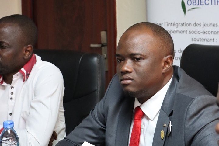 tiastguinea's tweet photo. Les dirigeants du Groupe Tiast (#Guinee ) ont rencontré le Directeur Général du Fonds National d'Insertion des Jeunes (#FONIJ ), Abdourahmane Baldé aujourd'hui, le 23 août 2022. https://t.co/CZ4OxuDw59
