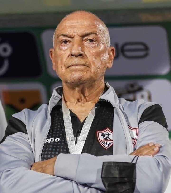 MDEBO10's tweet photo. الف مبروك للزمالك بطولة الدوري موسم 🎉
#الزمالك_بطل_الدورى https://t.co/jcjmXcnSNy