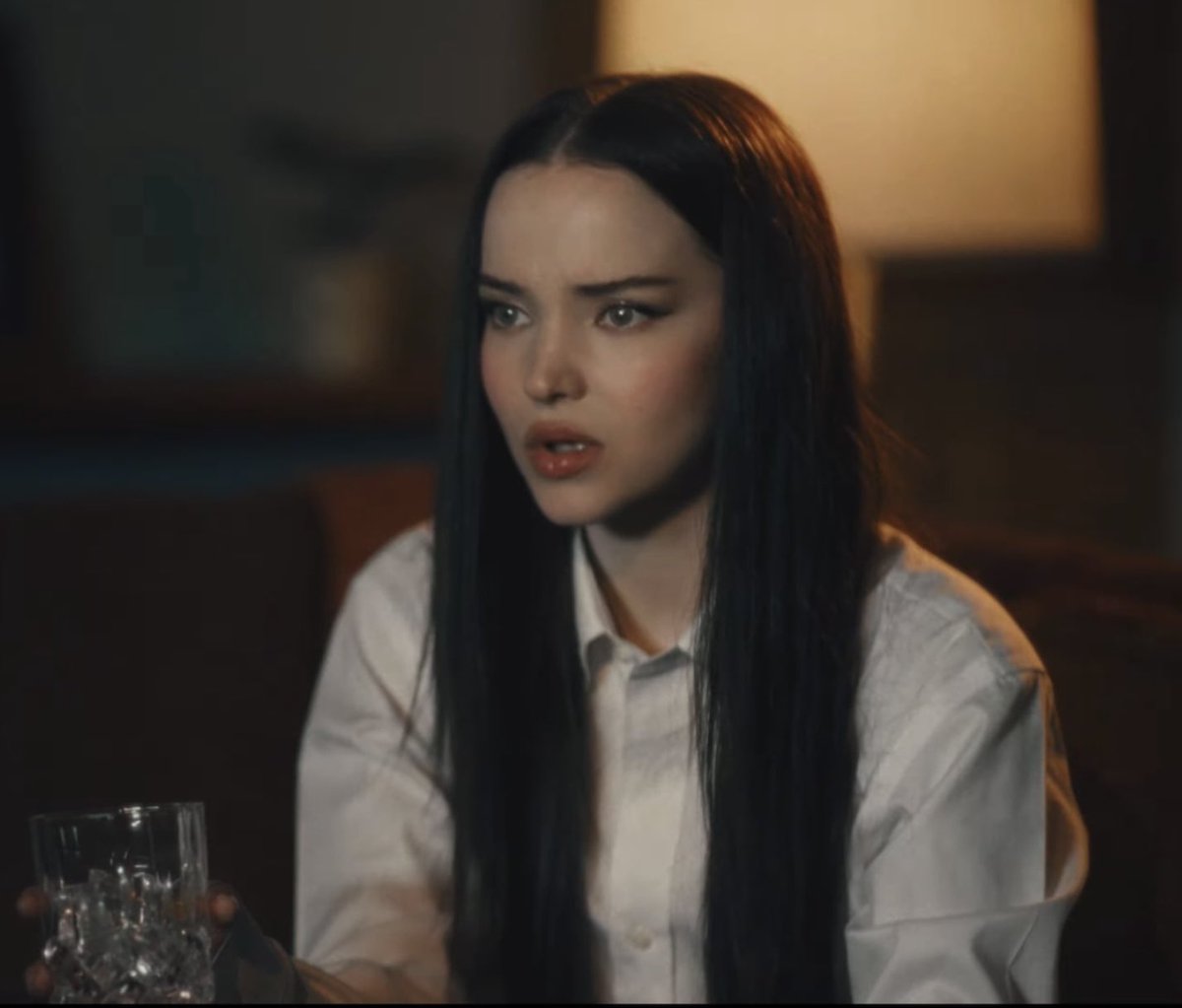 dovelixm's tweet photo. I love video @DoveCameron https://t.co/gbtAk0cEfi