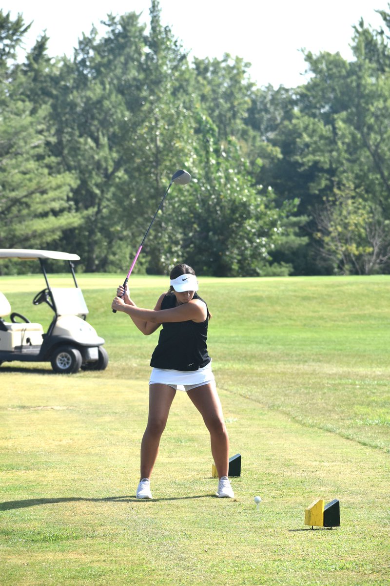 BHMSDnews's tweet photo. The Lady Tigers golfers are hosting Southern Wells and Northfield tonight. #BHMSD #oneBluffton https://t.co/6yZBfVevZb