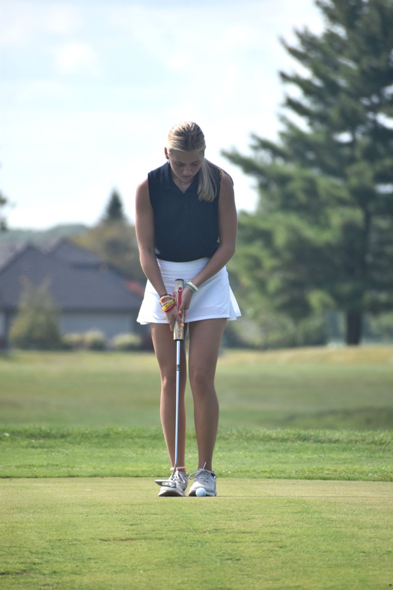 BHMSDnews's tweet photo. The Lady Tigers golfers are hosting Southern Wells and Northfield tonight. #BHMSD #oneBluffton https://t.co/6yZBfVevZb