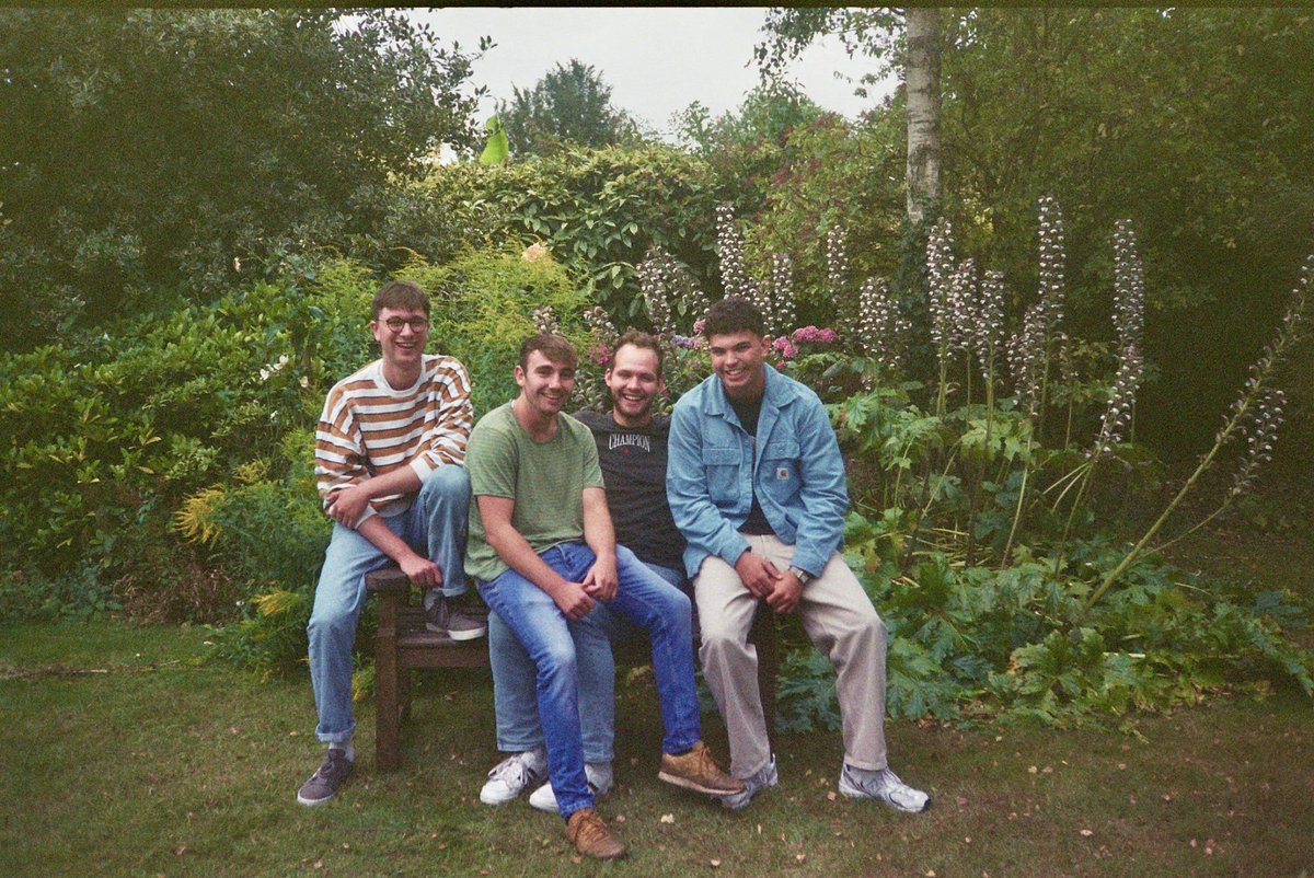 y second wave mwya ers covid - da ni nol efo gig yn Canton Libs ar ddydd iau 01/09 🤘

📸 - @hyws3