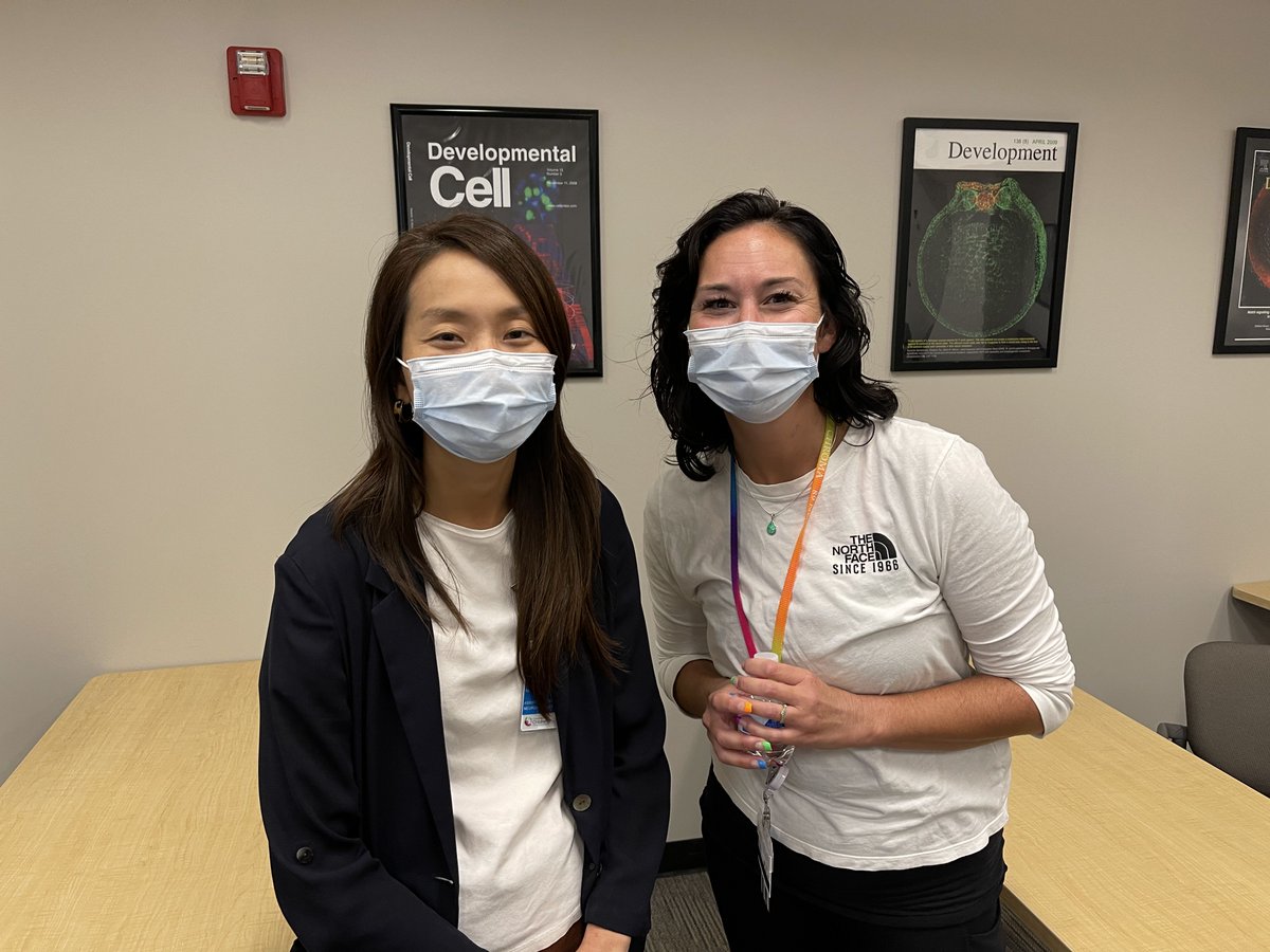 BmrtCchmc's tweet photo. Big welcome to our new histology and microscopy instructor, June Nakamura posing with our imaging star Sarah! https://t.co/L6I7oFFNfF
